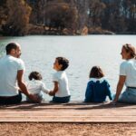 Vacances de la Toussaint 2026 : dates et critères pour partir sans prise de tête Vacances de la Toussaint en famille